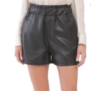 BAGATELLE High Waist Gathered Elastic Faux Leather Shorts. XS. 🌸mint🌸soft🌸vegan🌸